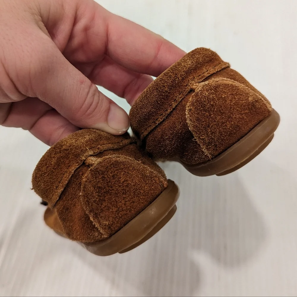 MINNETONKA kids beaded brown leather moccasins size 10